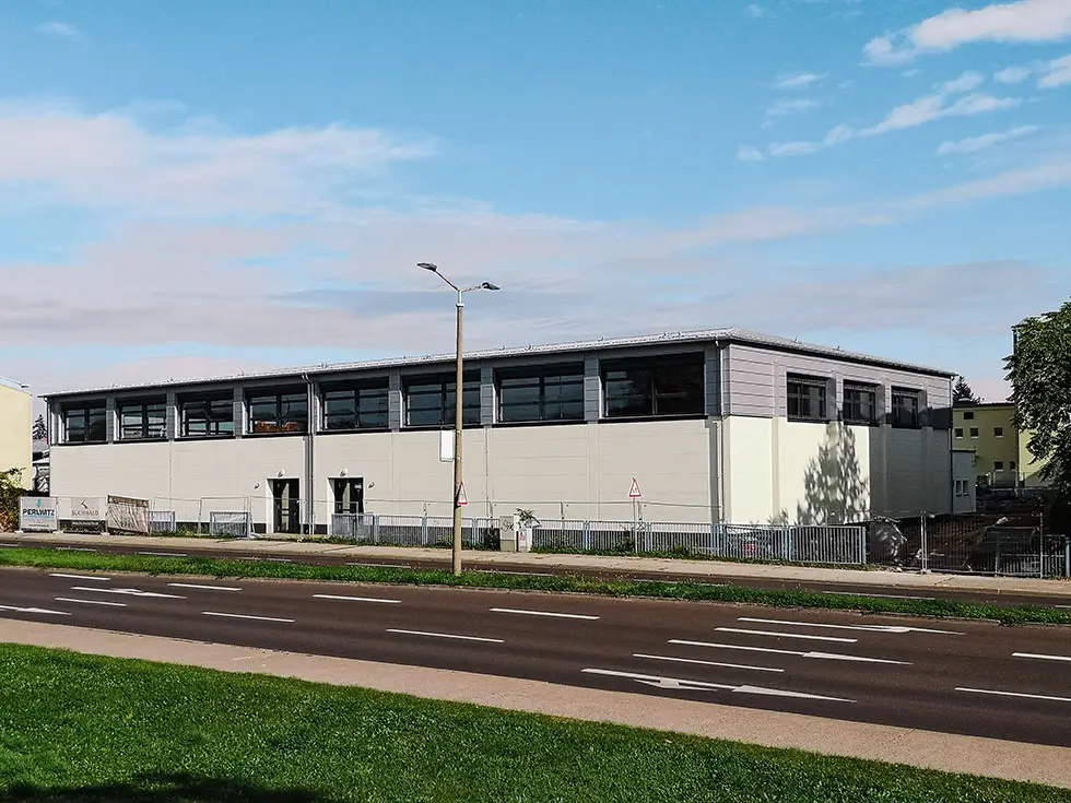 Ballsporthalle der Sportschule Frankfurt (Oder) - Referenz Gesundheit/Sport